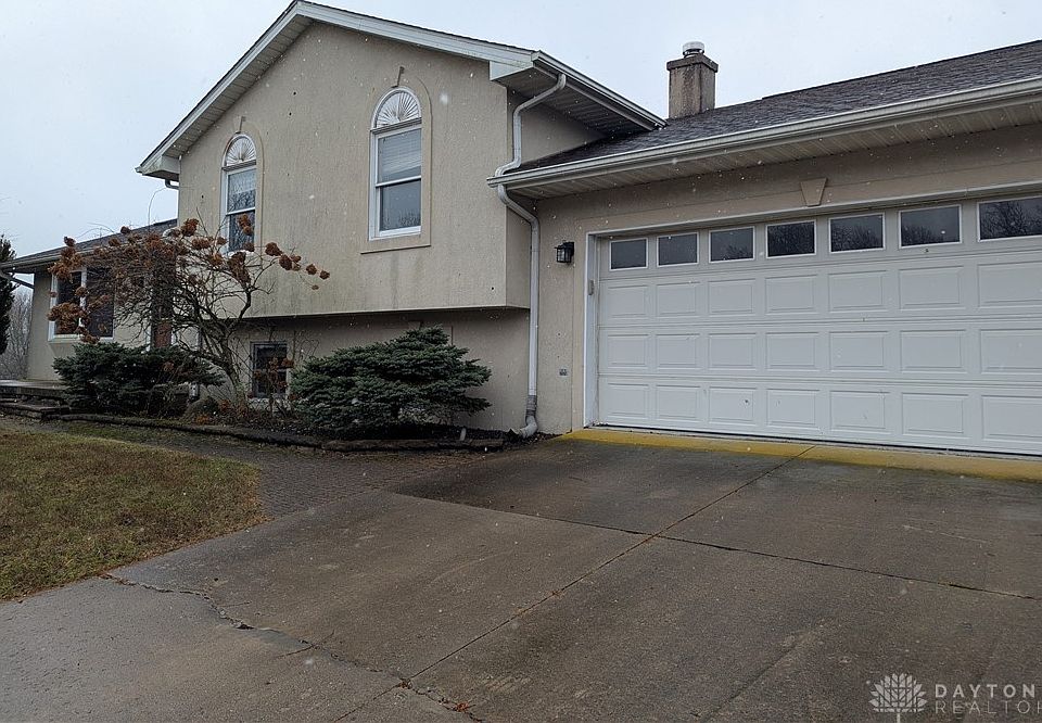 1st image of 11269 Carriage Hill Dr