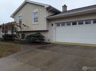 11269 Carriage Hill Dr, New Carlisle, OH 45344