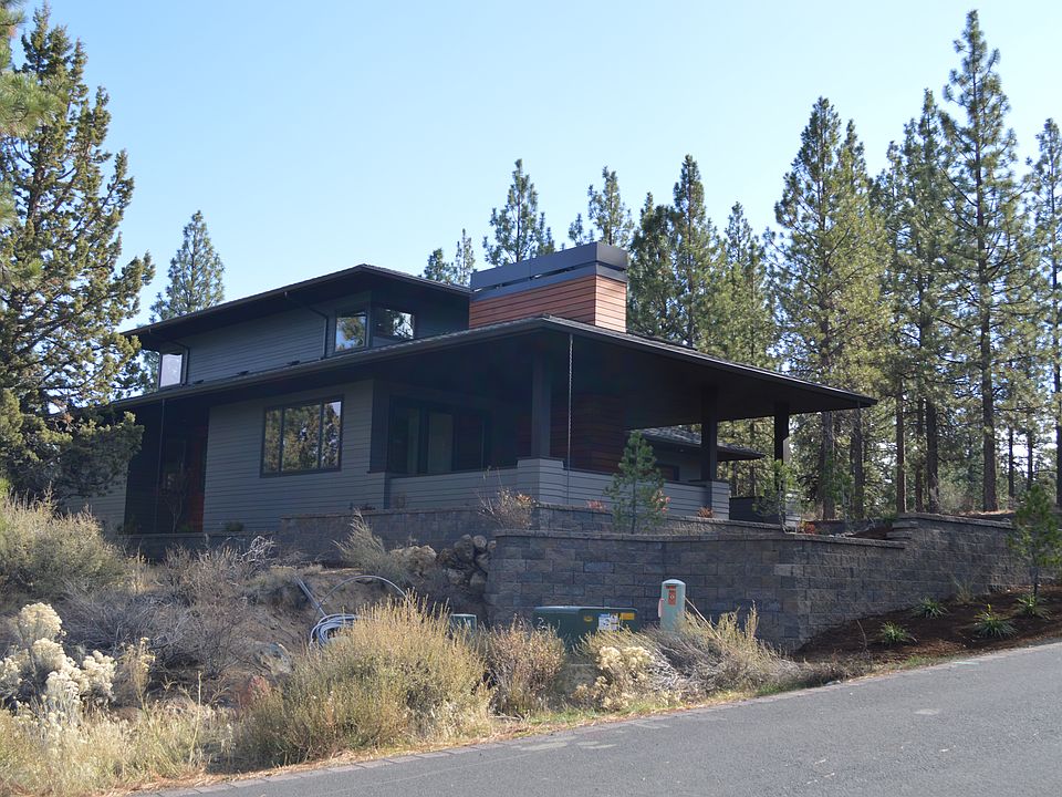 2nd image of 19186 Mount Shasta Dr
