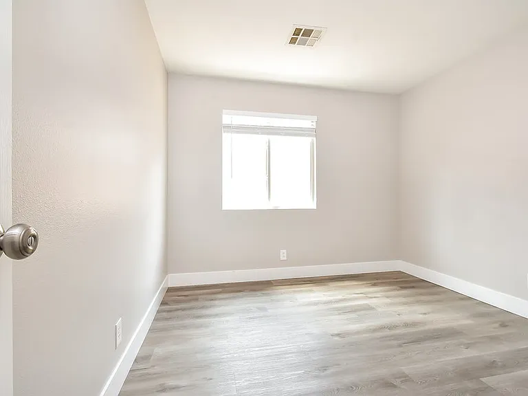 9412 Morehouse Pl — Photo 13