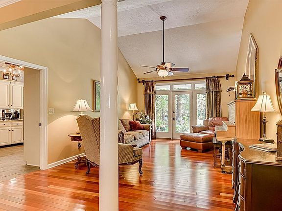2nd image of 1897 Green Forest Dr