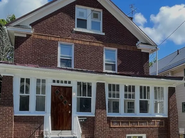 327 E 25th St, Erie, PA 16503