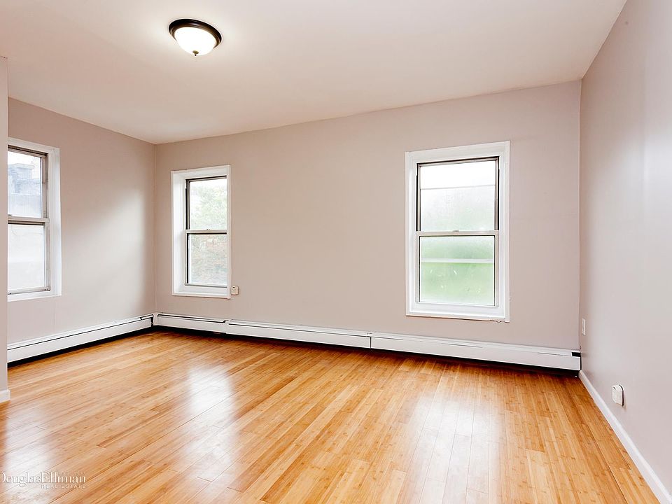 2nd image of 2 Saint Felix St #2R