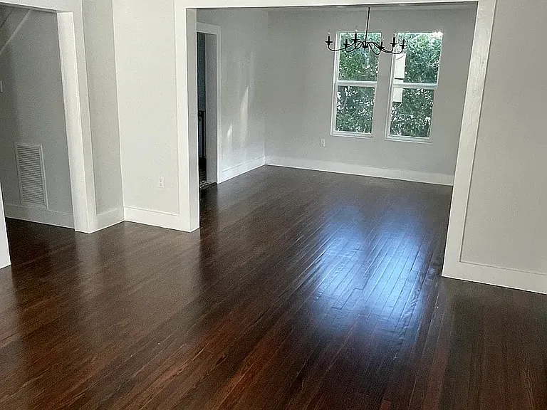 7121 SW 63rd Ave — Photo 2