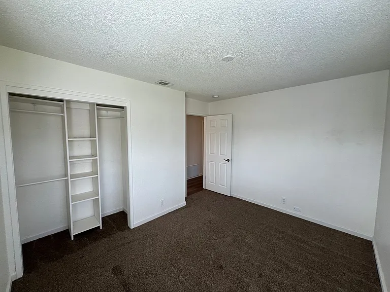 838 El Dorado St — Photo 19