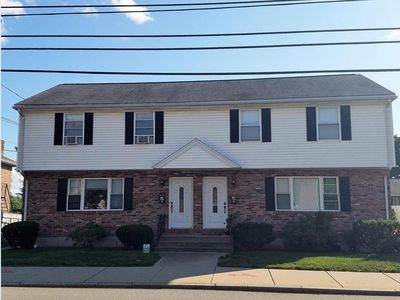 190 River St #2, Waltham, MA, 02453