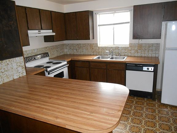 2nd image of 62 N Liberty Dr