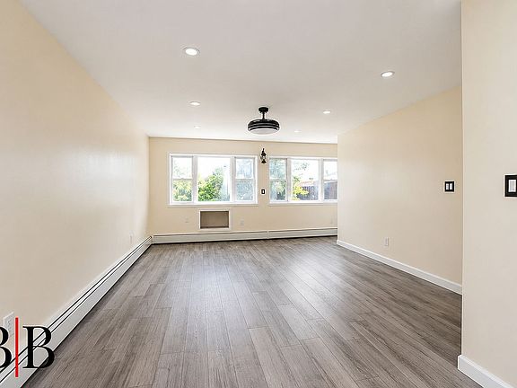 4th image of 166 Stuyvesant Ave