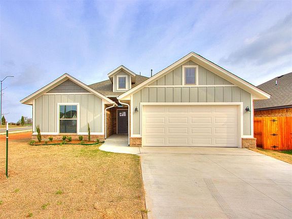 5th image of 9509 NW 93rd St