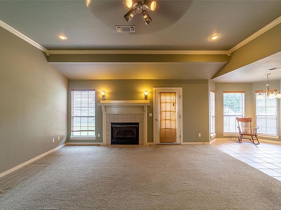 5th image of 2205 Apple Blossom Ln