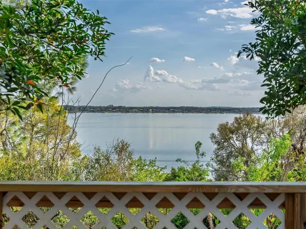 976 Fairview Ave, Mount Dora, FL 32757