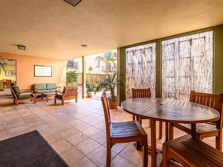 Jackson Lake Apartments — Photo 42