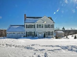 7 Canterberry Ln, Norfolk, MA 02056