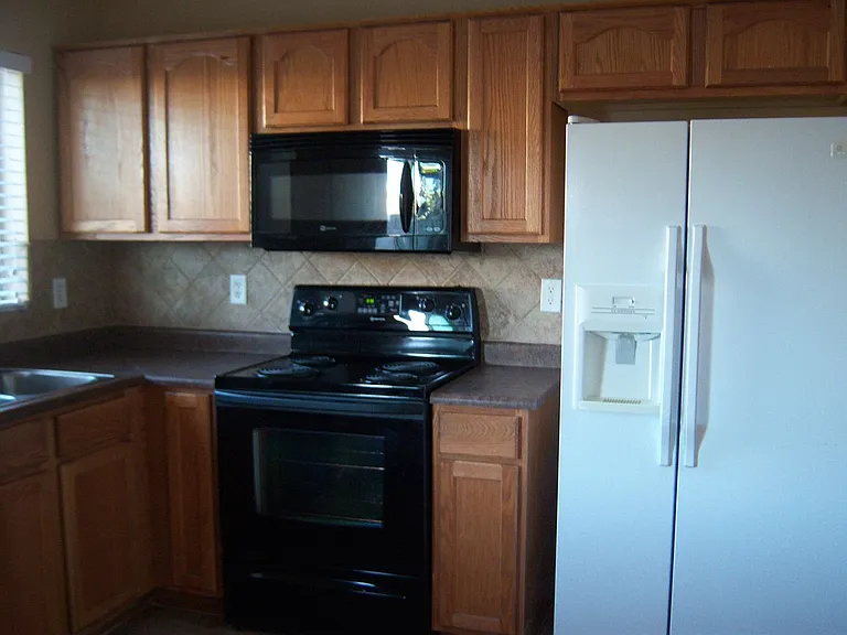 1508 E Heather Dr — Photo 11