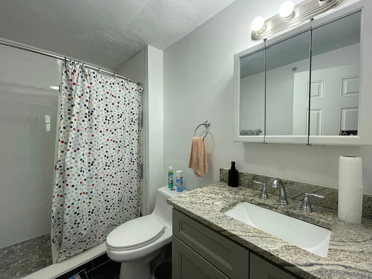 4 bed, $1,155 — Photo 2