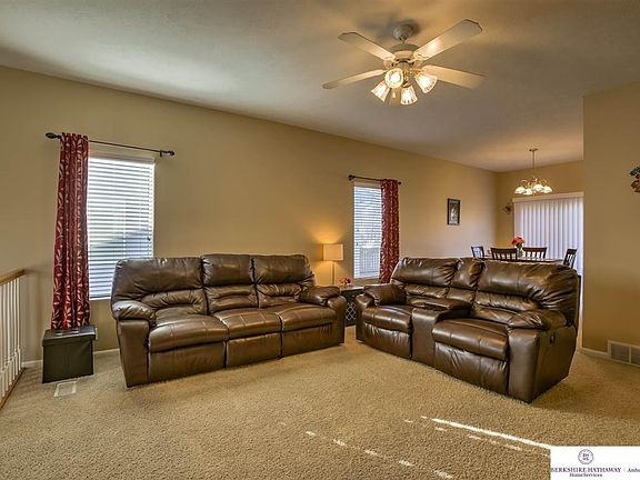3rd image of 5102 N 154th St