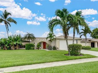 4650 Chippendale Dr, Naples, FL 34112