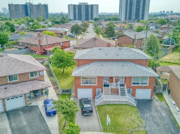11 Sheila Ct, Toronto, ON M9V 3M4