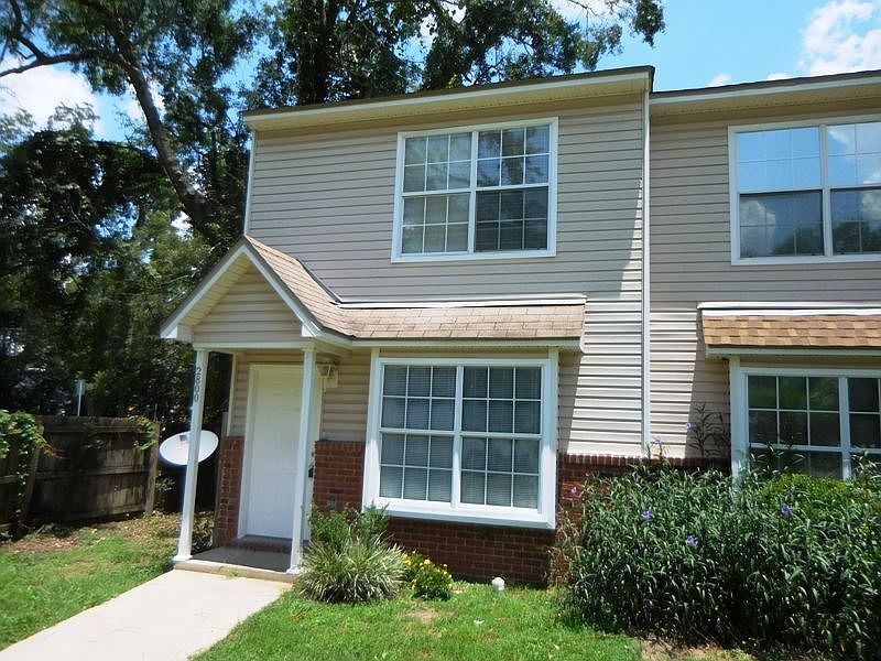 1st image of 2800 Tess Cir