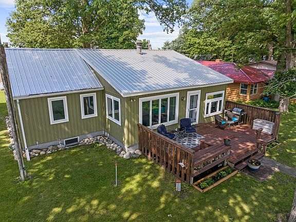 2nd image of 11387 Big Island Rd