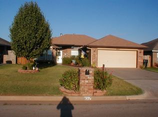 8317 Woodbend Dr, Del City, OK 73135