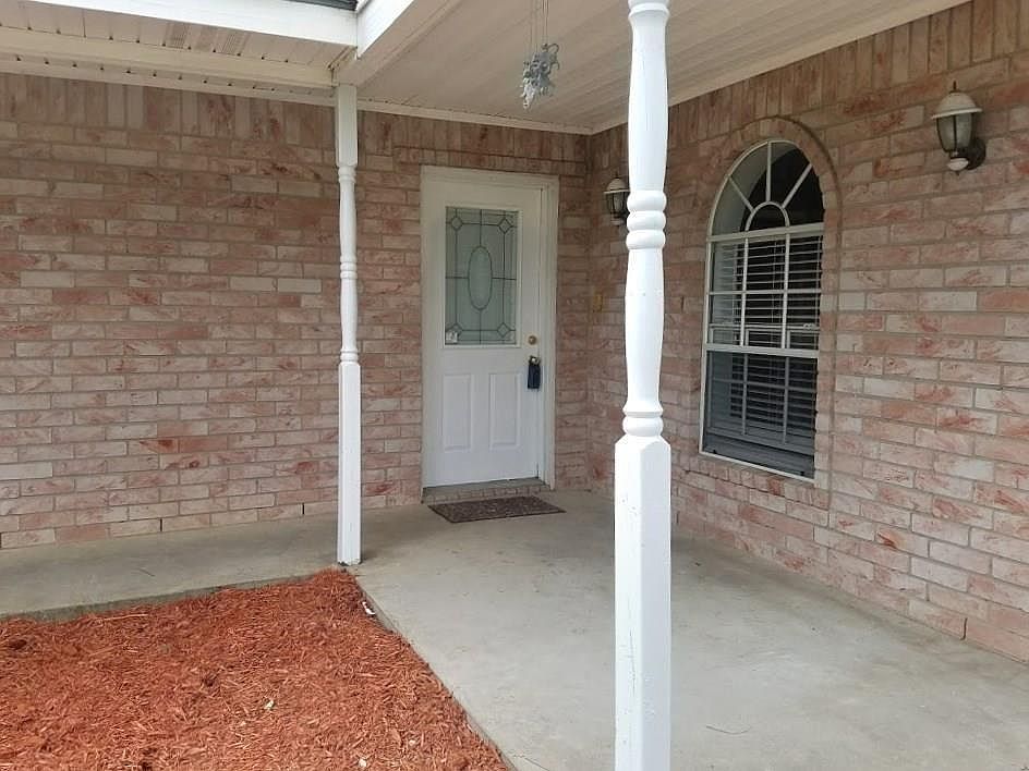 1st image of 418 Texas St