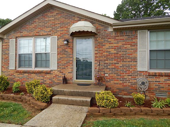 3rd image of 610 Elk Dr