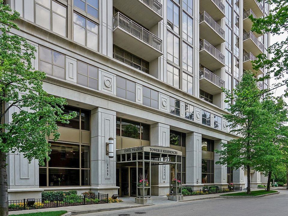 1st image of 1335 S Prairie Ave Unit 803