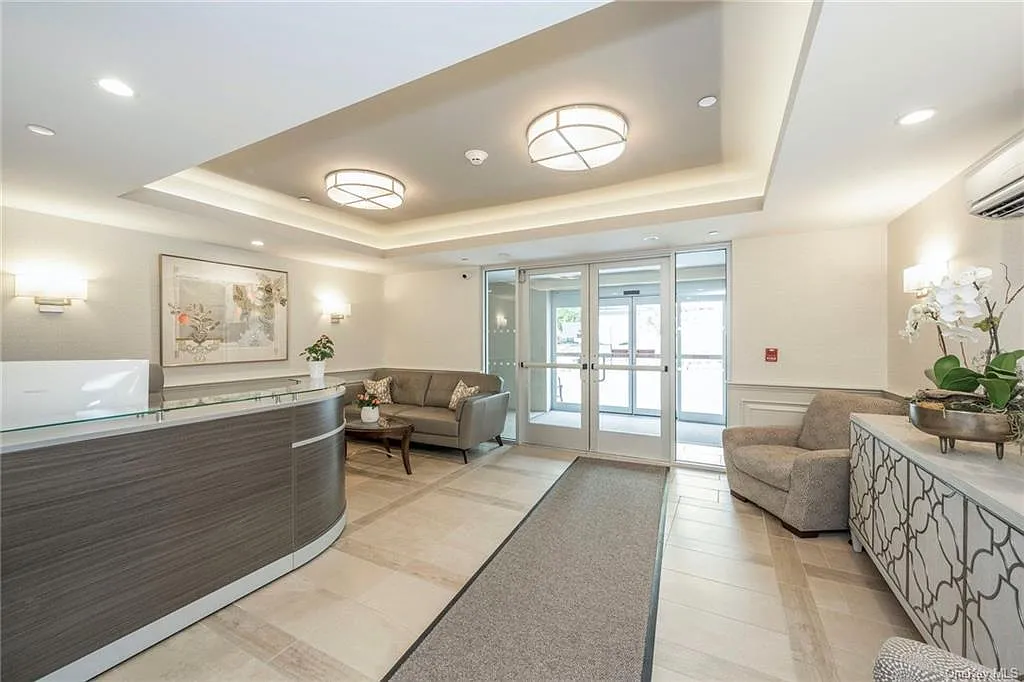 40 Jackson Ave - Luxury 55+ Community — Photo 2