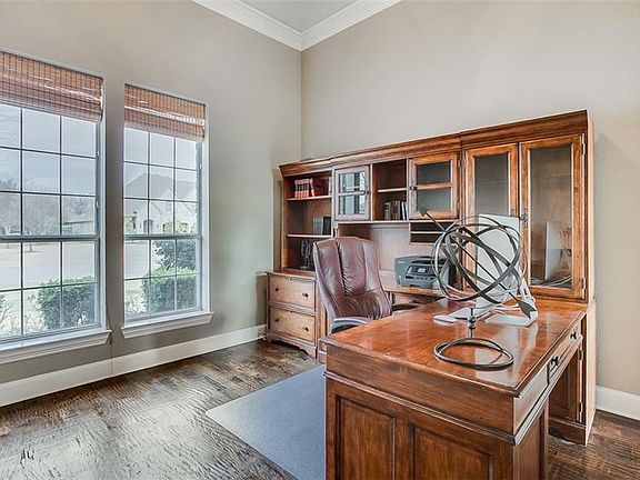 5th image of 1680 Ashcroft Dr