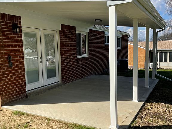 2nd image of 110 Sandra Dr