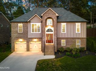 8508 Flowering Peach Ln, Knoxville, TN 37923