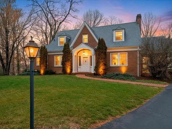 3515 Windsor Oaks Cir SW, Roanoke, VA 24018