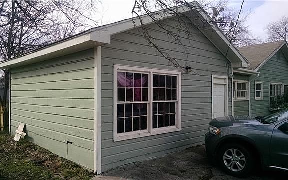 3rd image of 502 Davis St S