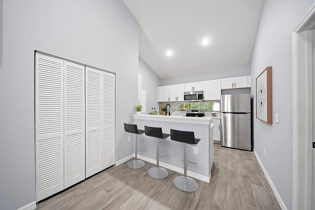 Kitchen Lumen Apartments - Lumen Apartments
