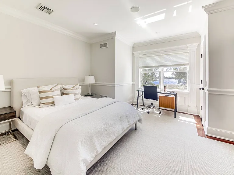 443 Sagaponack Rd — Photo 17