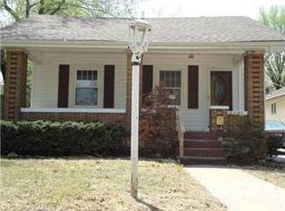 4445 Sunrise Dr, Kansas City, MO 64123