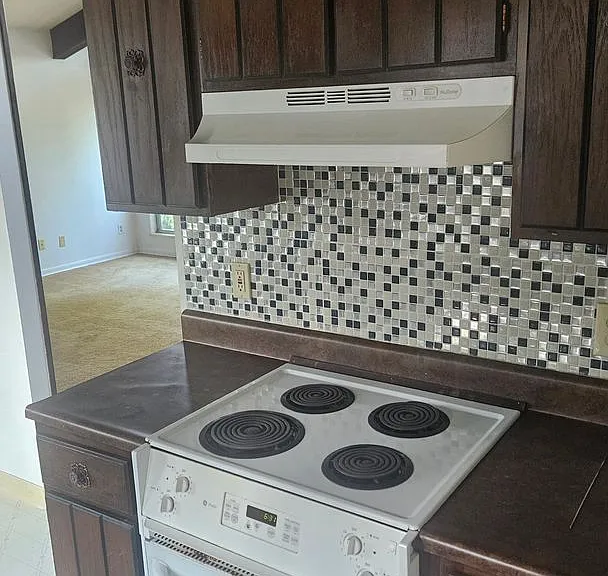 2601 Meadowlark Ave — Photo 9