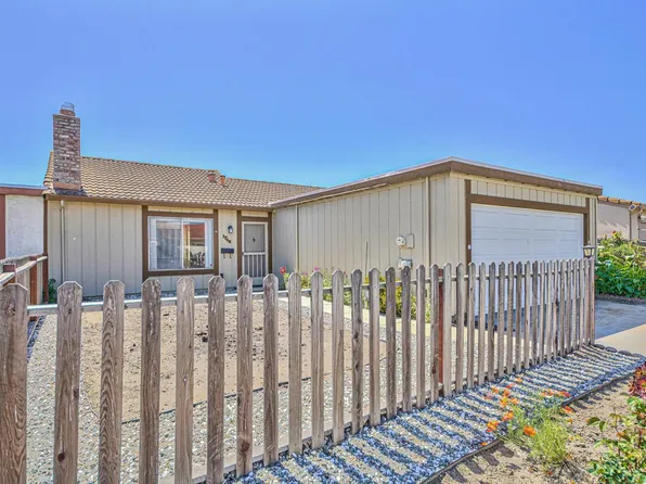 1748 Cherokee Dr, Salinas, CA 93906