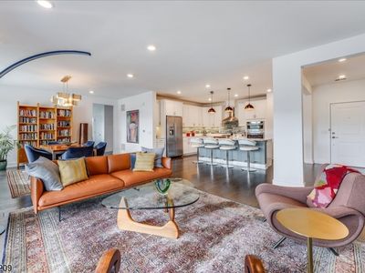 38 Whitney Ave, Morris Plains, NJ, 07950
