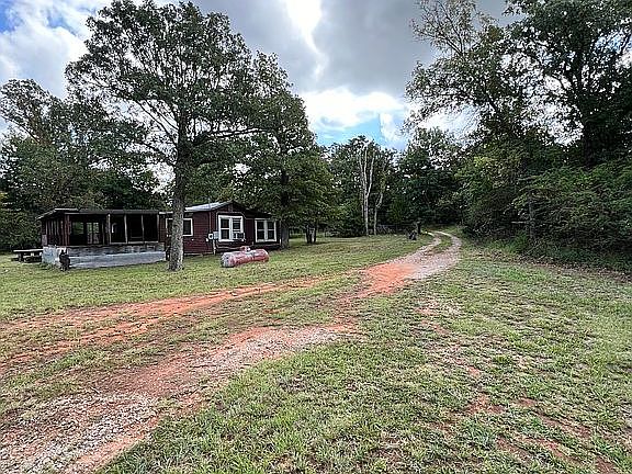 3rd image of 15514 Nickens Rd