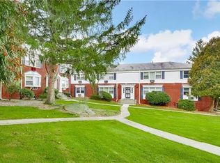 42 Bon Aire Cir APT 1910, Suffern, NY 10901