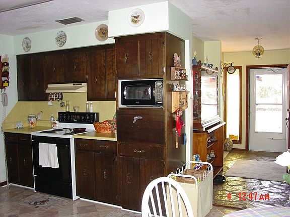 Large amounts Cabinets