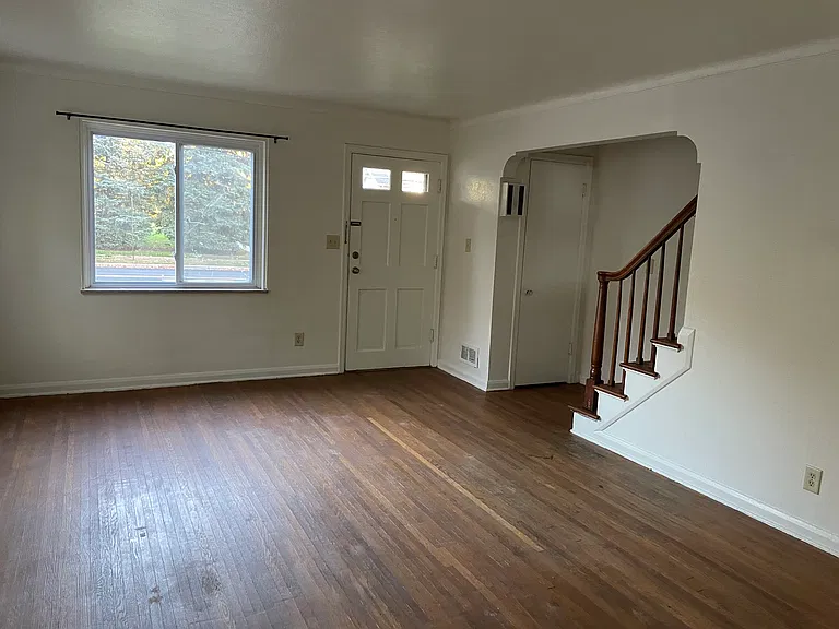 120 S Scott St #120 — Photo 6