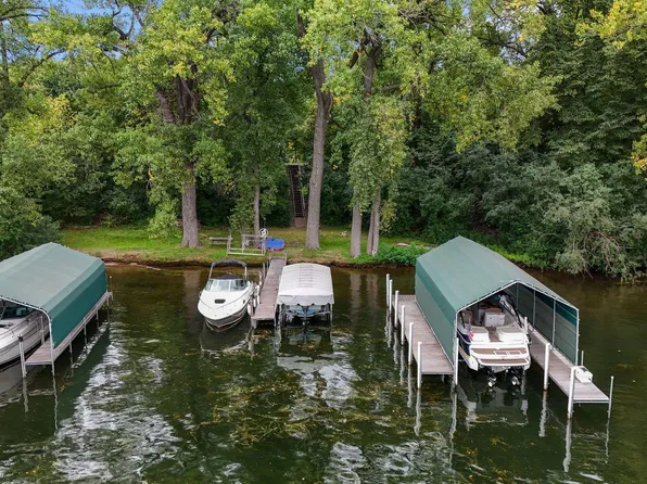 3 Crescent St, Wayzata, MN 55391