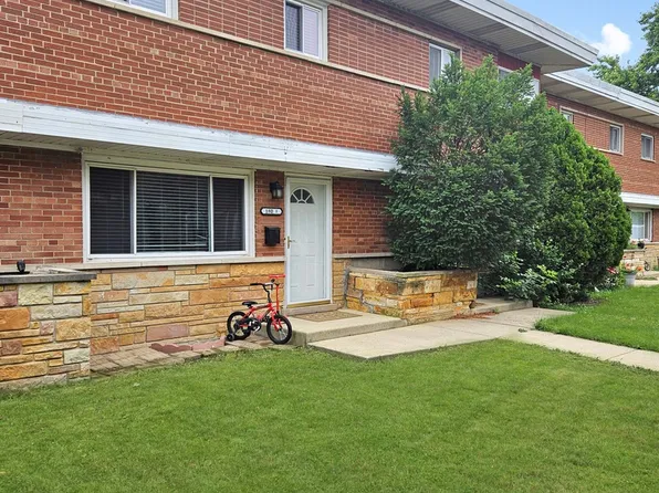180 E Northwest Hwy APT F, Des Plaines, IL 60016