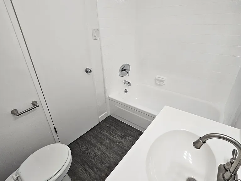6823 Variel Ave #5 — Photo 5