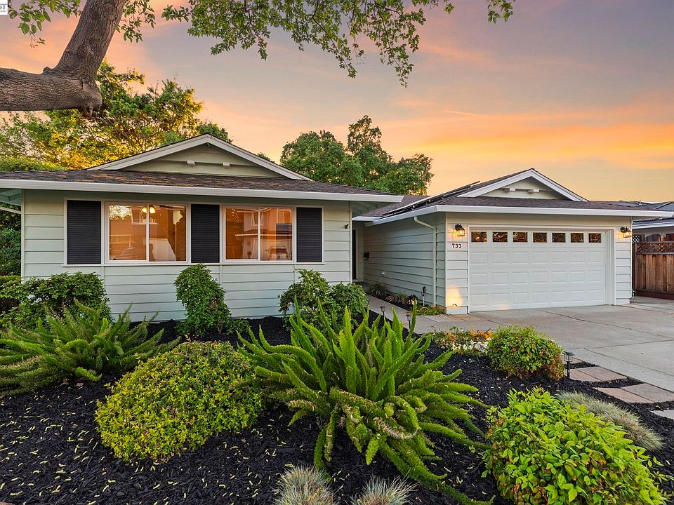 1st image of 733 Mayview Way