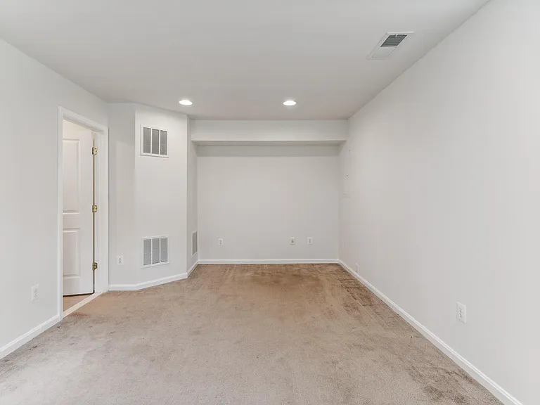 11896 Benton Lake Rd — Photo 4