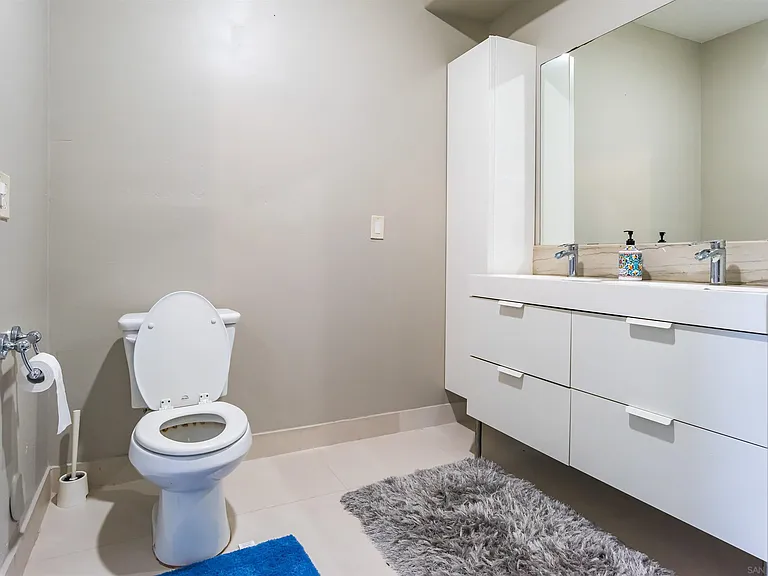 4741 Point Loma Ave #201 — Photo 8